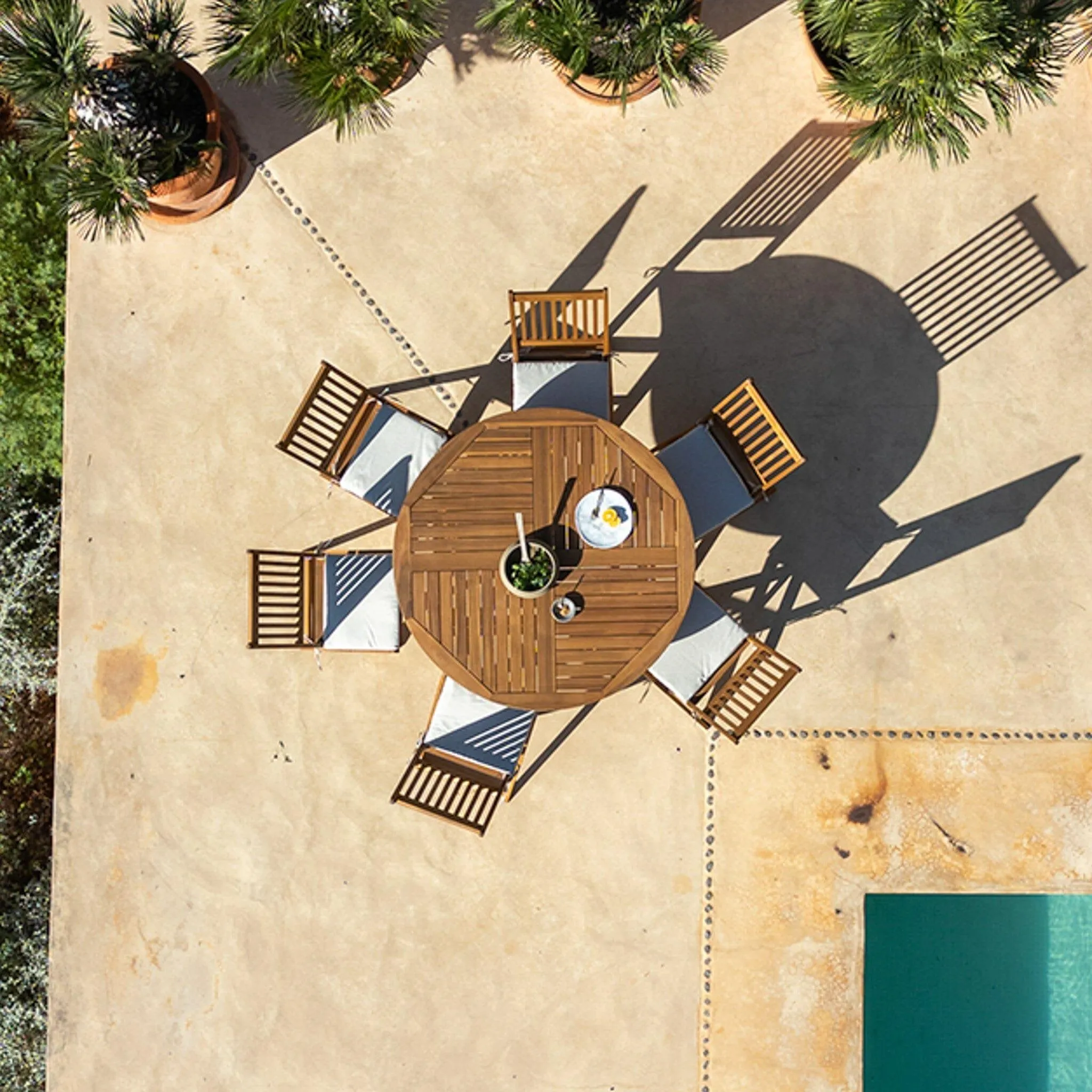 Ashby 6 Seater Wooden Round Garden Dining Set - 130cm