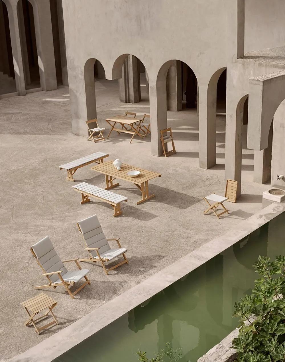 Carl Hansen & Son BM1771 Garden Table