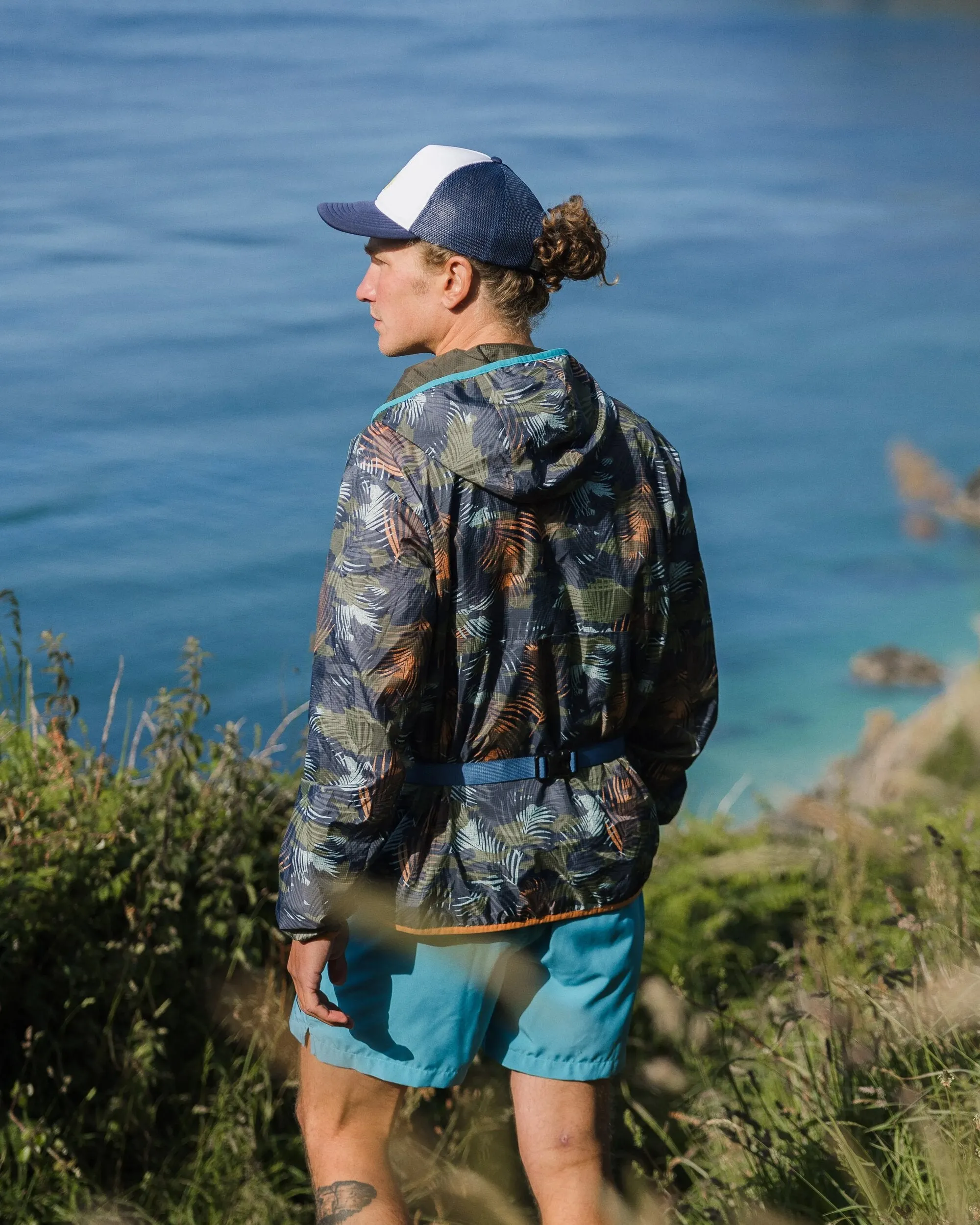 Gusto Recycled Windshell Anorak - Palm Camo Apricot